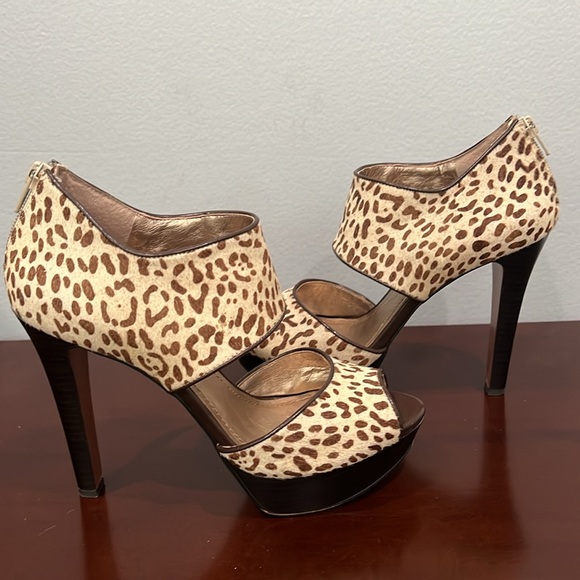 BCBGeneration BG-HELARA2 Snow Leopard Pony Size 7 - Picture 10 of 17